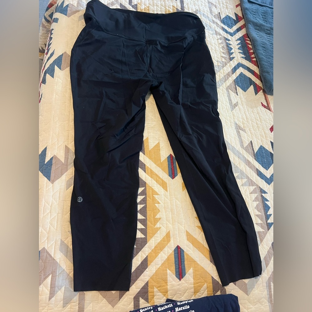 Lululemon like new leggings. Size 16, 25’